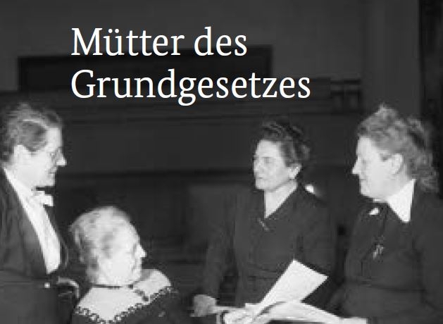 Fotoausschnitt aus der Ausstellungsbroschüre Mütter des Grundgesetzes