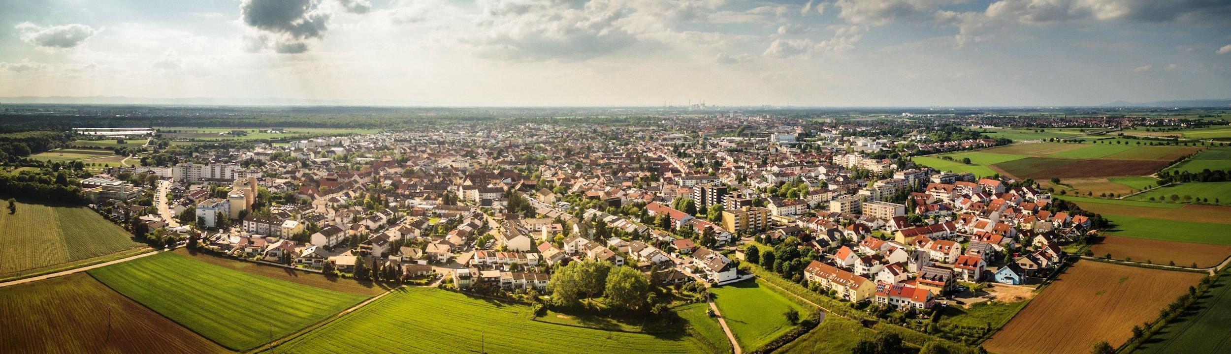Luftbild von Oftersheim in Baden-Württemberg Luftbild von Oftersheim in Baden-Württemberg