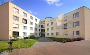 Außenansicht ASB-Pflegeheim in Oftersheim Außenansicht ASB-Pflegeheim in Oftersheim