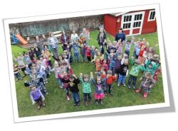 Kinder im Garten Kinder im Garten